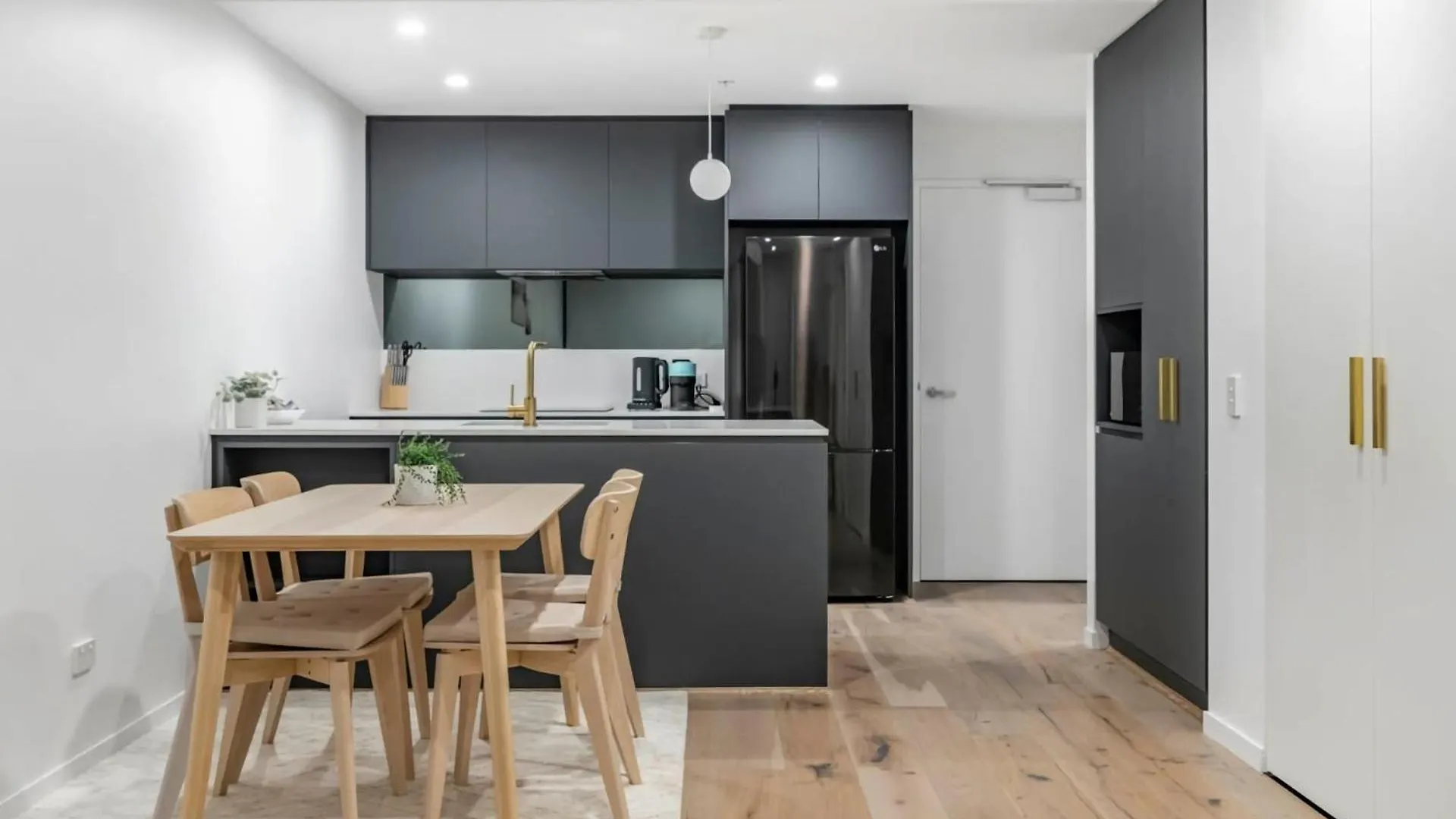 Delight In The Heart Of Canberra Apartment
